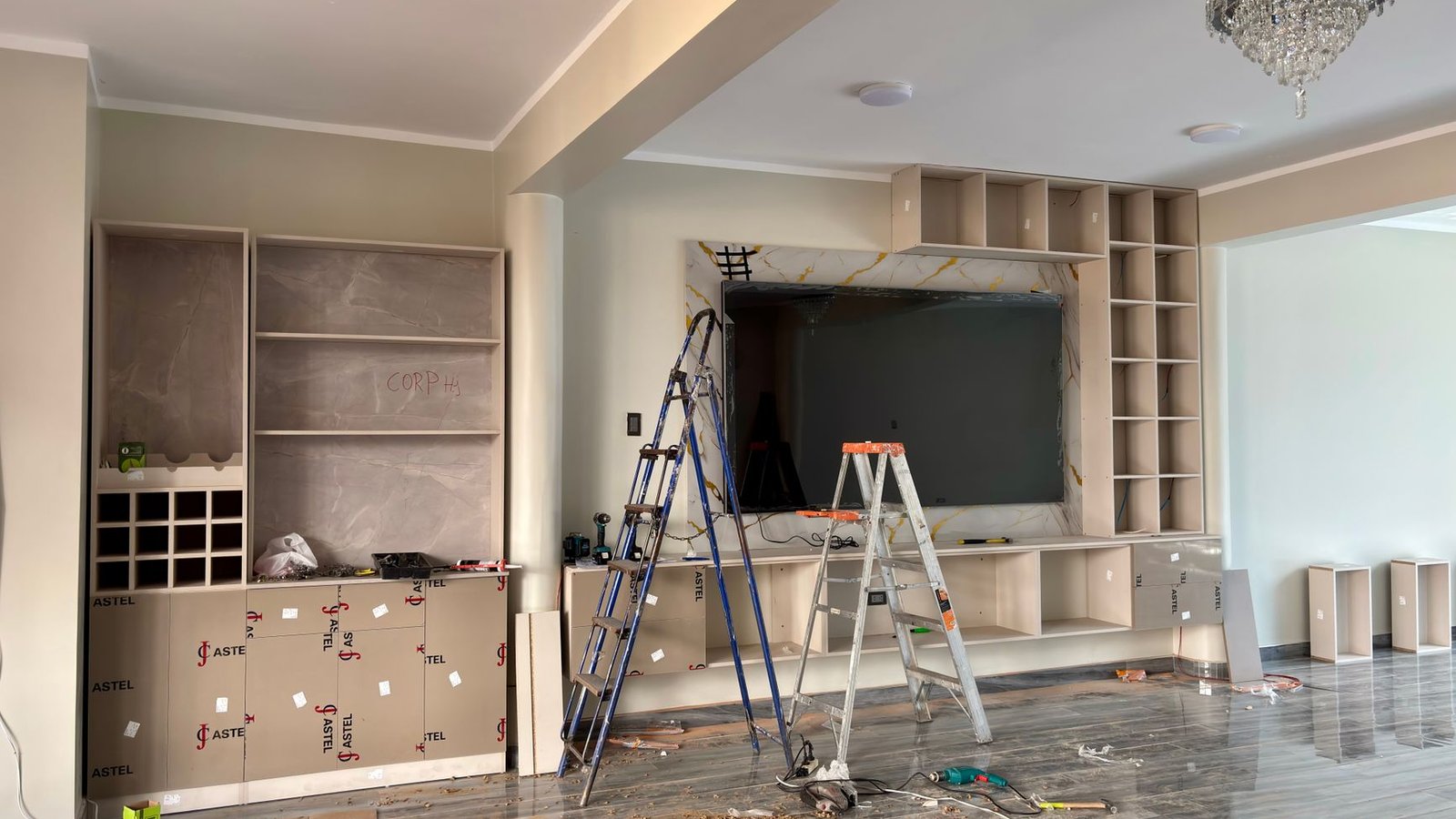 Pied TV, meuble TV ou fixation murale : comment choisir le bon support ?